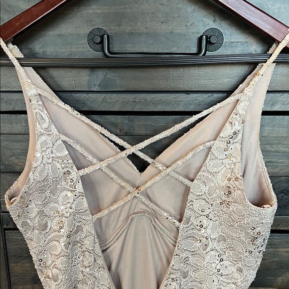 Open back sparkly Evening Gown - Picture 4 of 4